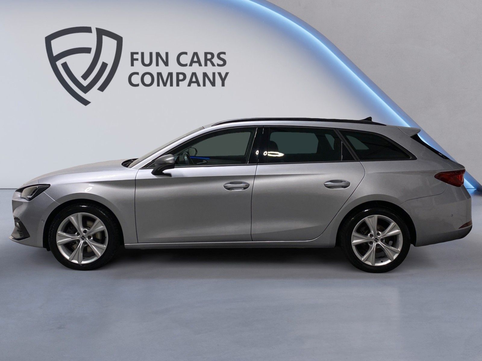 Seat Leon Sportstourer FR AHK Kamera Navi SHZ LED DAB