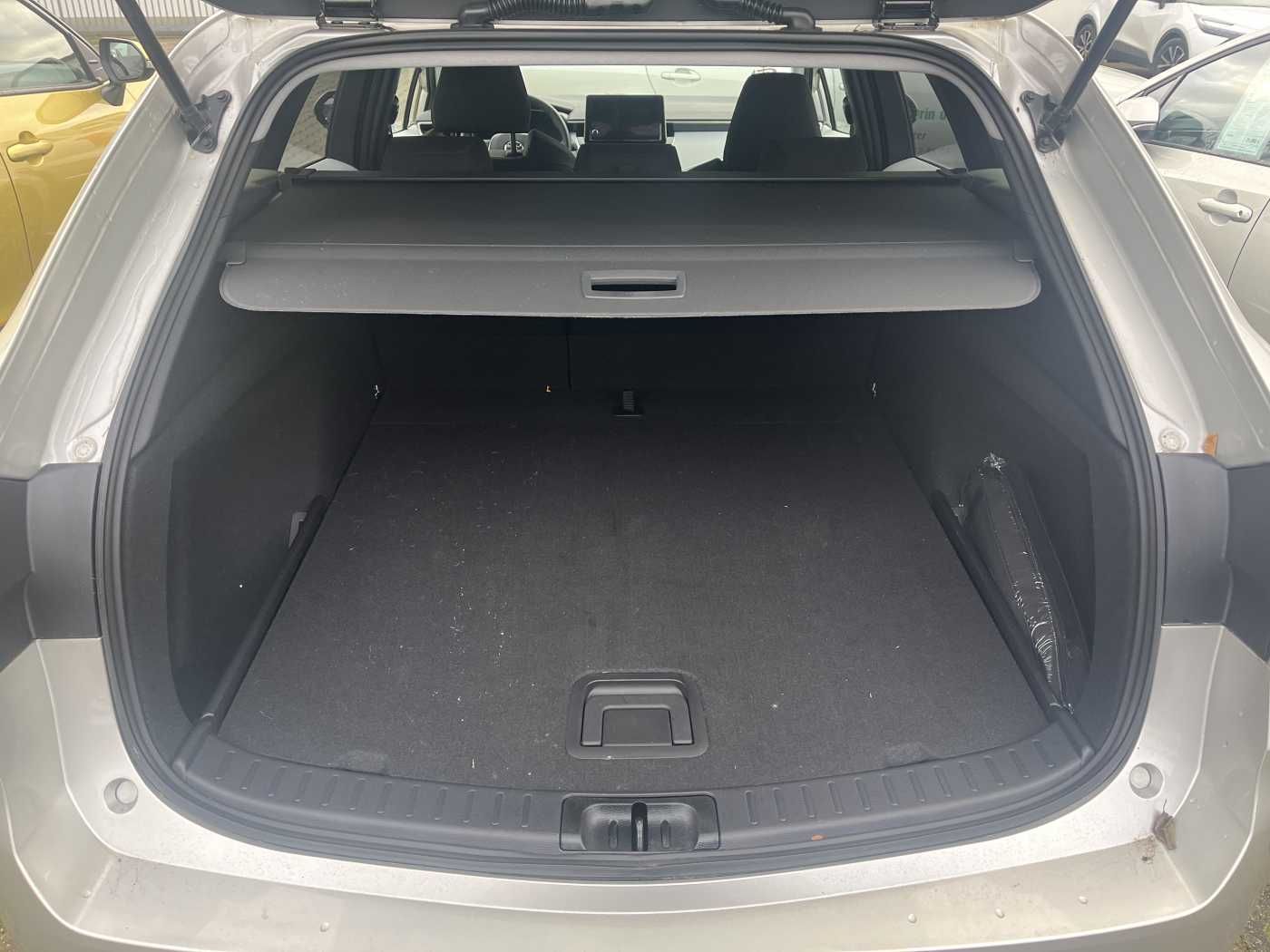 Toyota Corolla Touring Sports Hybrid - Samsaru's Car Outlet
