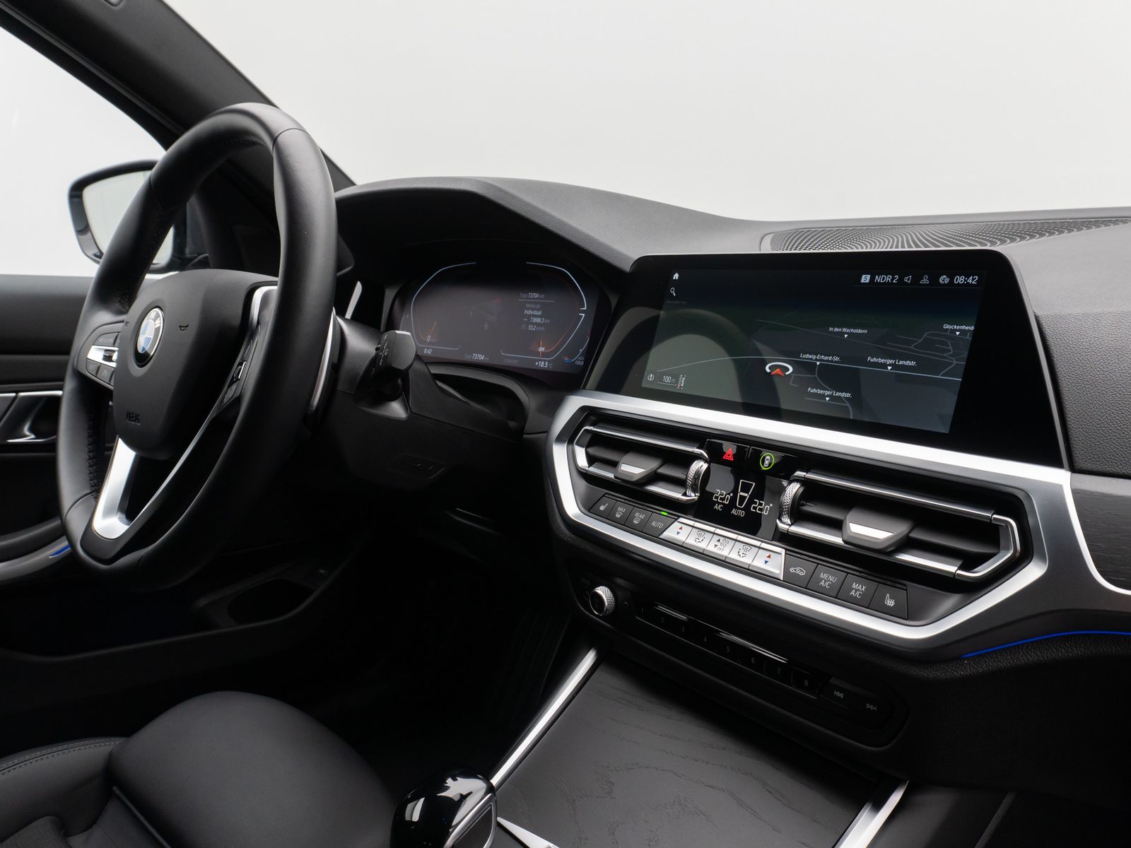BMW 330i xD SportLine - Samsaru's Car Outlet