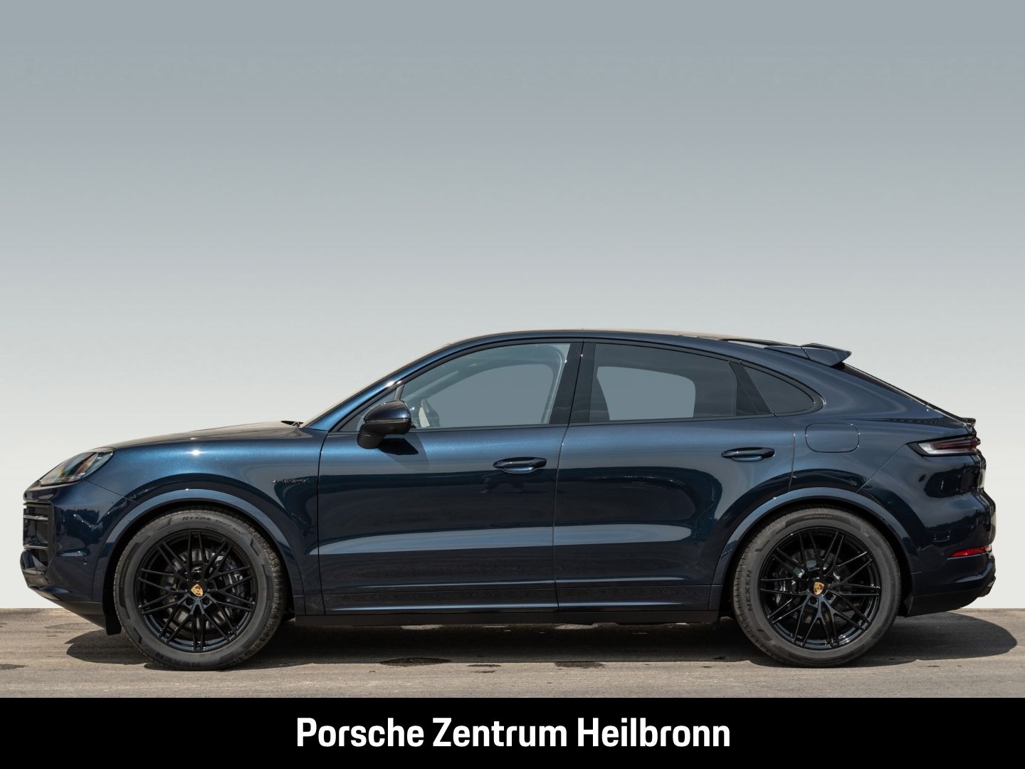 Porsche Cayenne E-Hybrid Coupe Panorama Surround-View