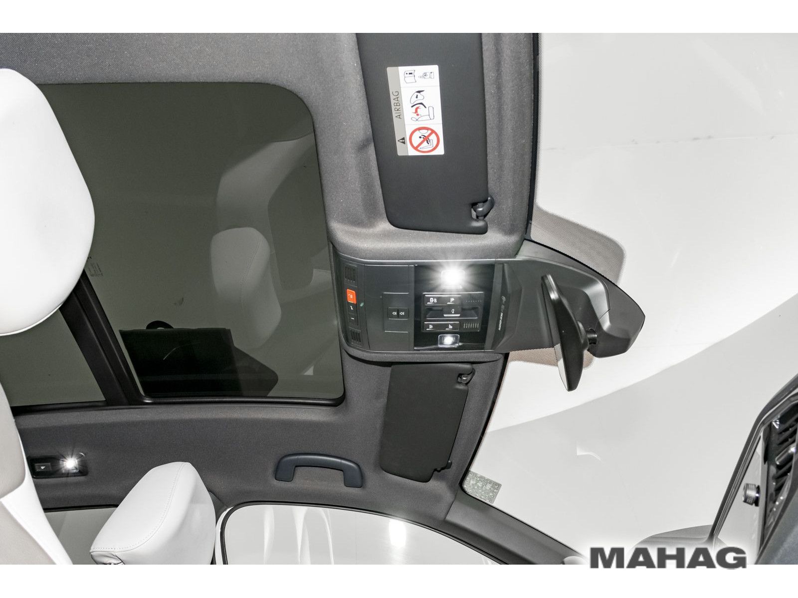 Volkswagen T-ROC 2.0 TDI SPORT - Samsaru's Car Outlet
