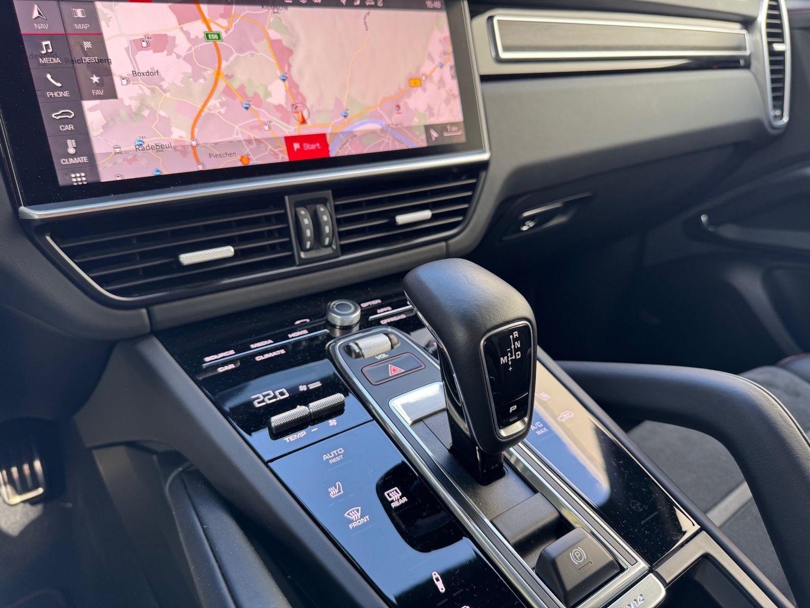 Porsche Cayenne GTS/BOSE/Chrono/Head-Up/Pano