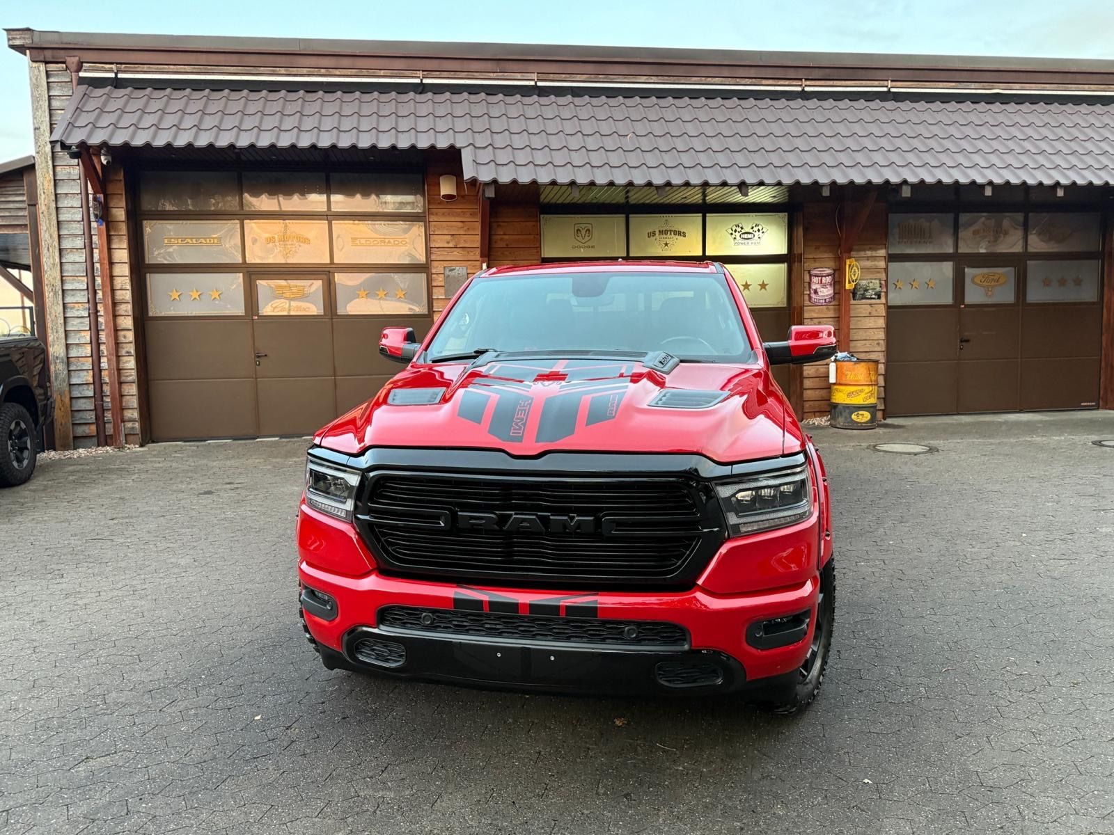 Dodge V8*SPORT*LIFT*4X4*AHK*LED*OFFROAD*NAVI*GARANTIE
