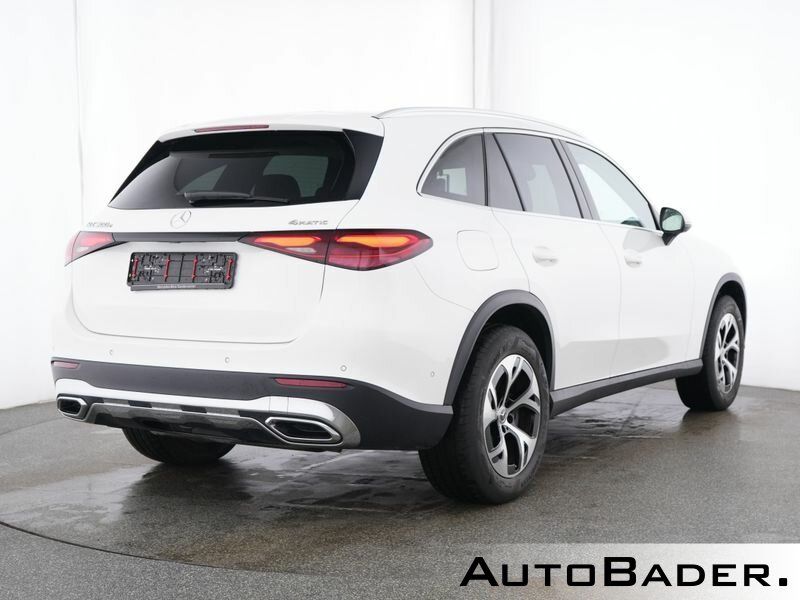 Mercedes-Benz GLC 300 e 4M Advanced+ PSD AHK DISTR LED RFK Tot