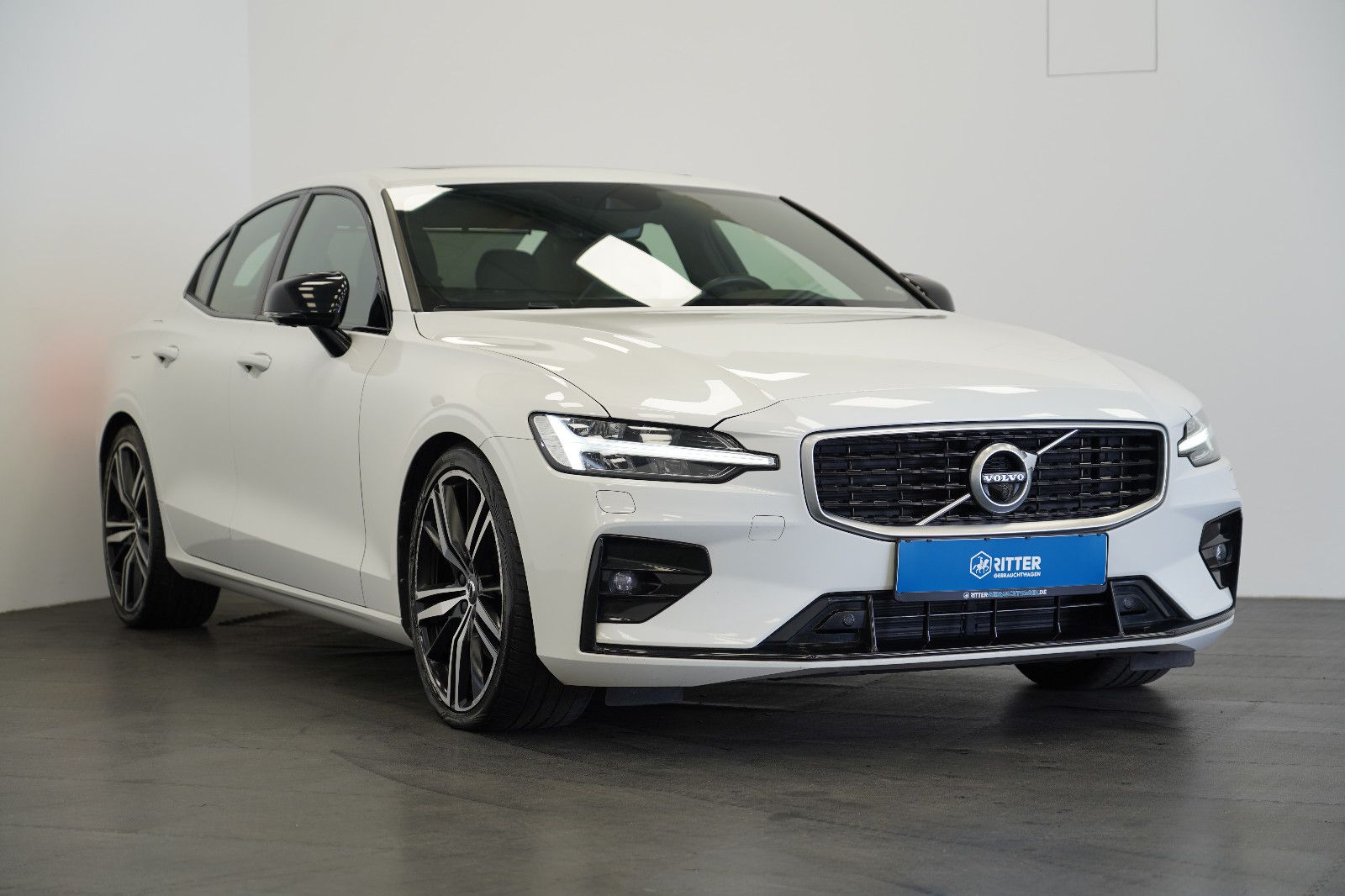 Volvo S60 Lim. T4 R-Design*HUD*PANO*StdHzg*360°K.*LED*