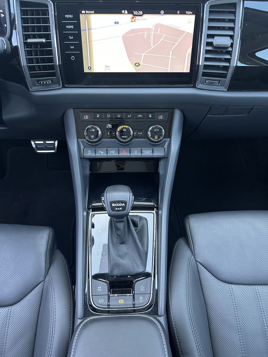 Skoda Kodiaq 4x4 L&K NAV+MATRIX+360+PANO+AHK+STANDHEIZ