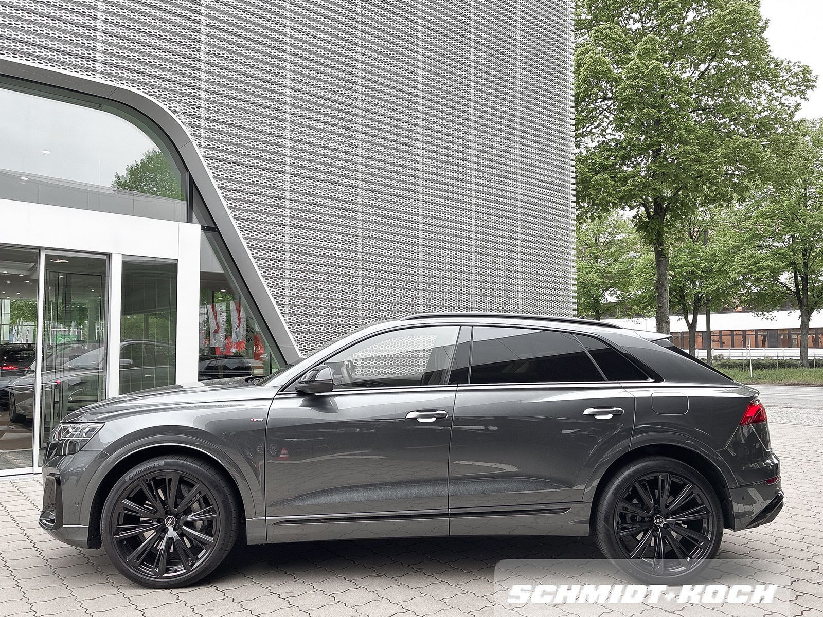 Audi Q8 SUV TFSI e quattro S line Stronic UPE129 NAVI