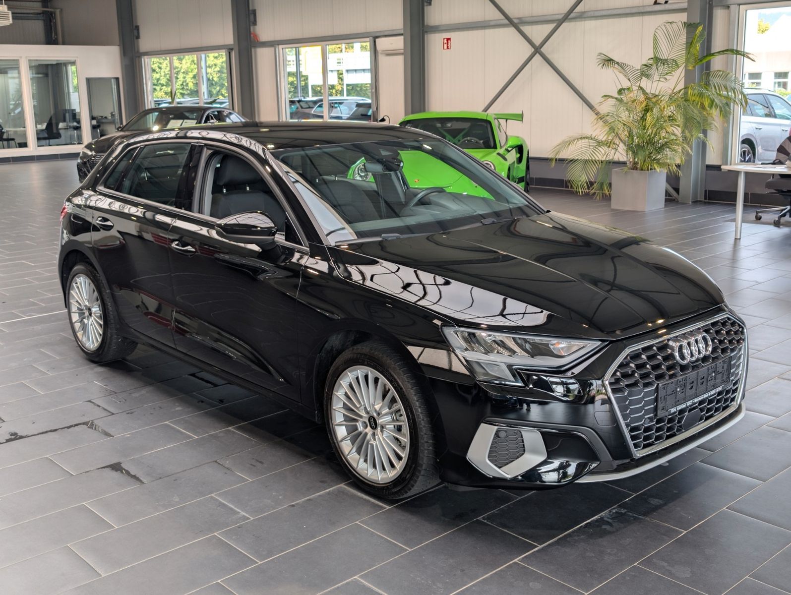 Audi A3 30 TFSI Sportback S tronic advanced 1.Hand