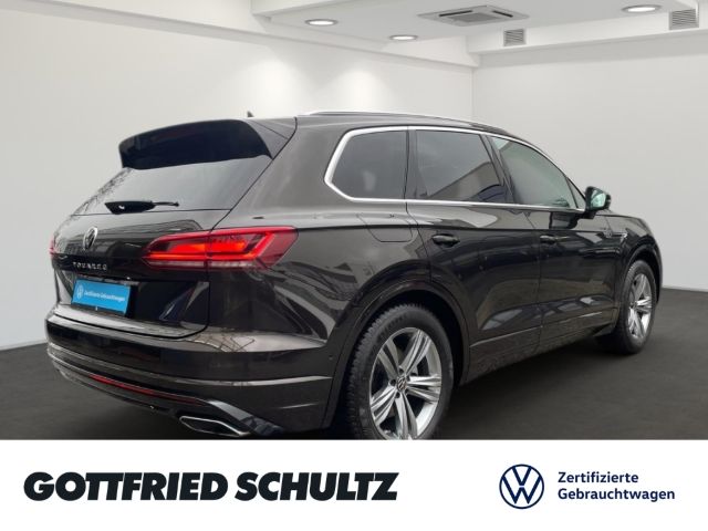 Volkswagen Touareg 3.0 TDI V6 4motion R-LINE - Samsaru's Car Outlet