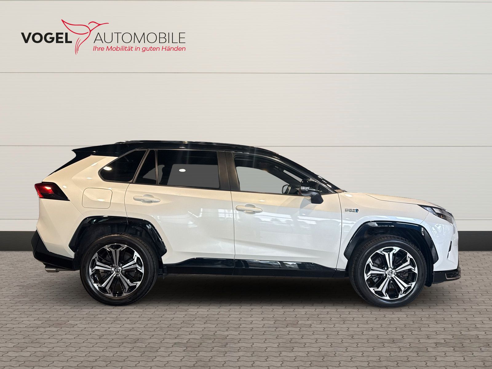Toyota RAV4 2.5 Hybrid PlugIn Style - Samsaru's Car Outlet