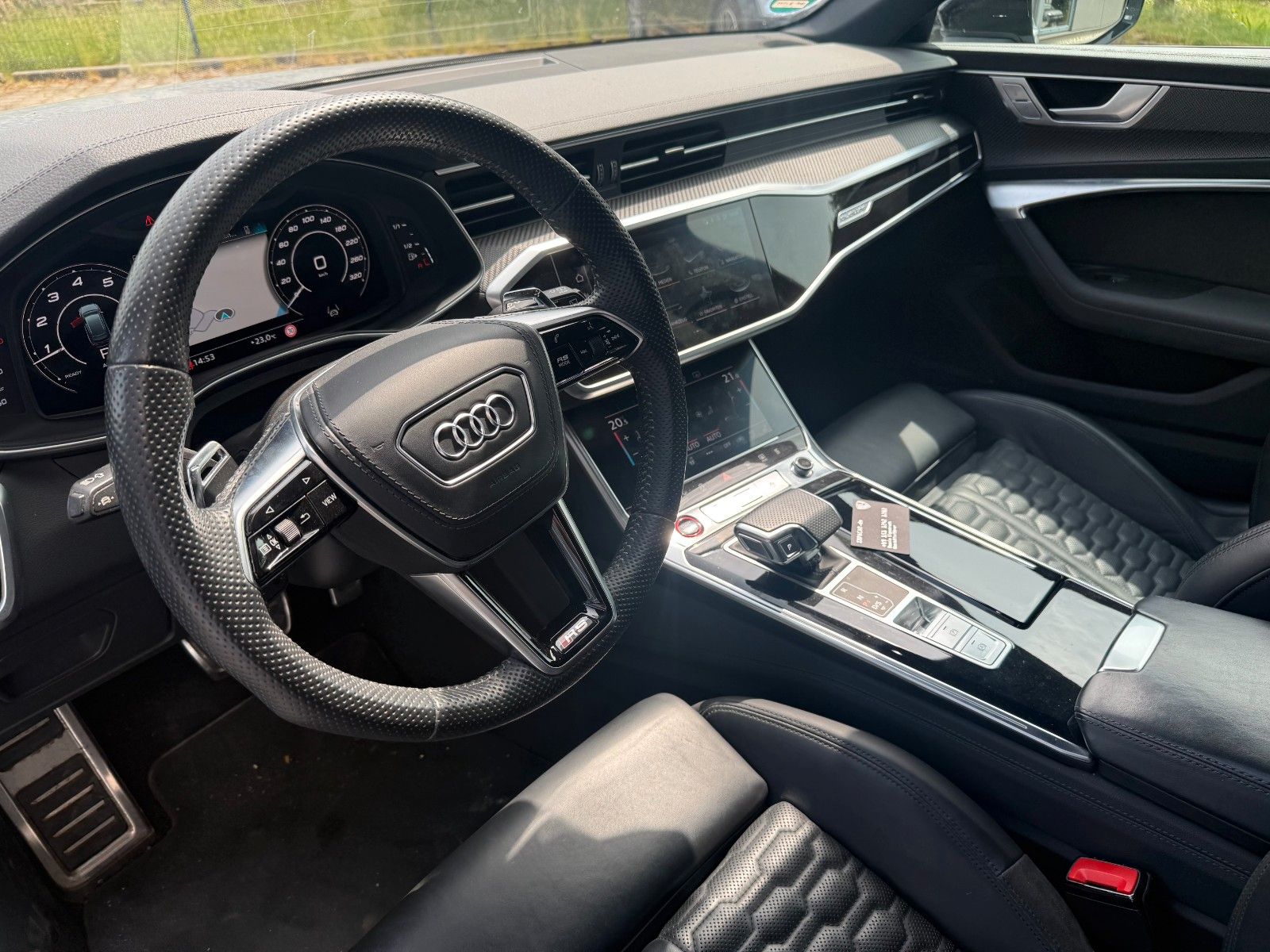 Audi RS6*AHK*PANO*Dynamikpaket*360*RS Abgas*B&O*LED