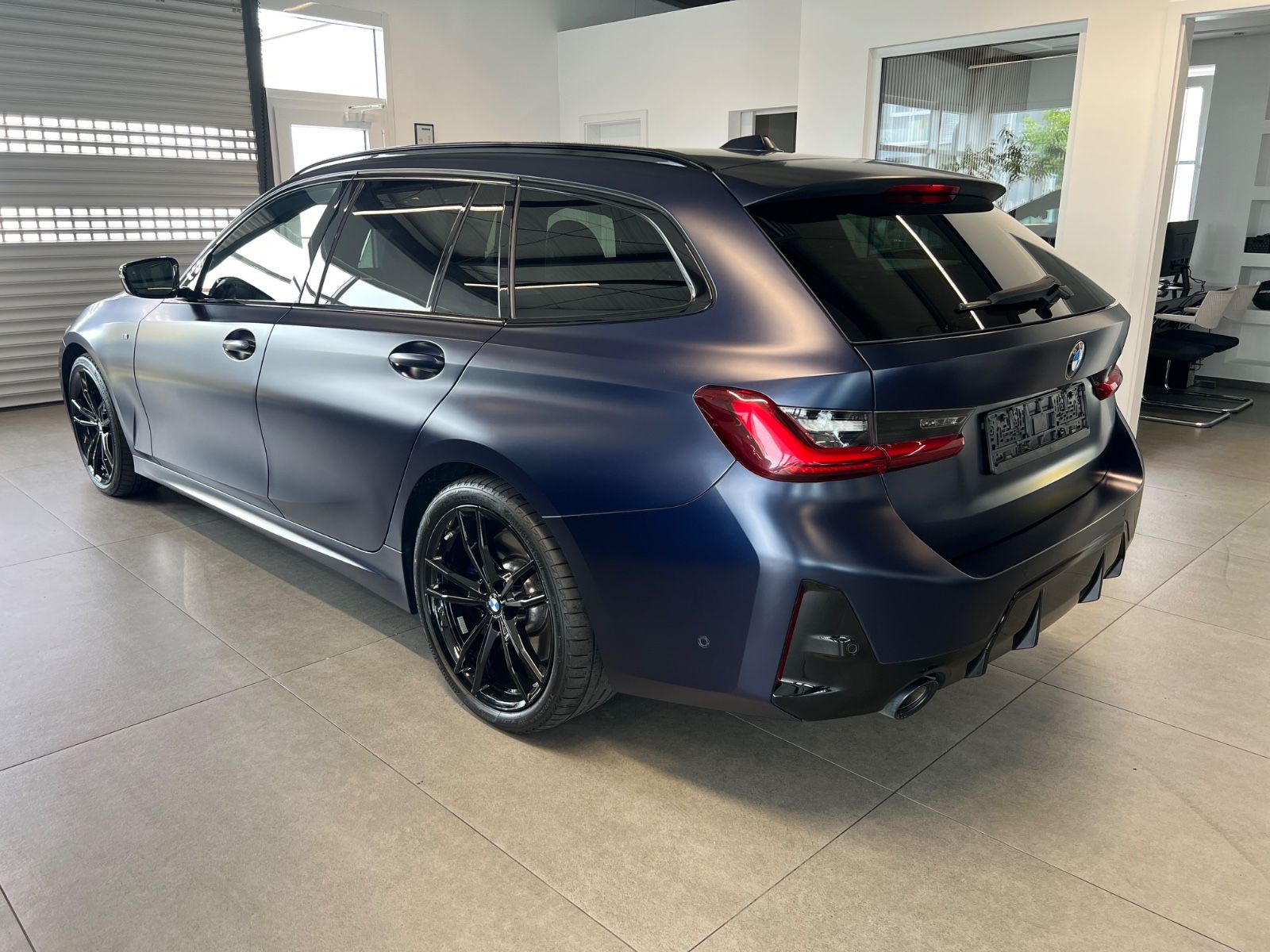 BMW 320 d xDrive Touring M Sport / Pano/ H&K / Matt