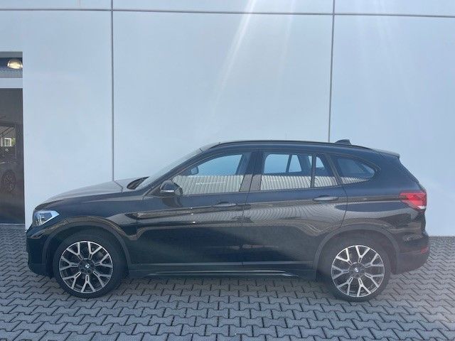 BMW X1 xDrive 20dA Sport Line - Samsaru's Car Outlet