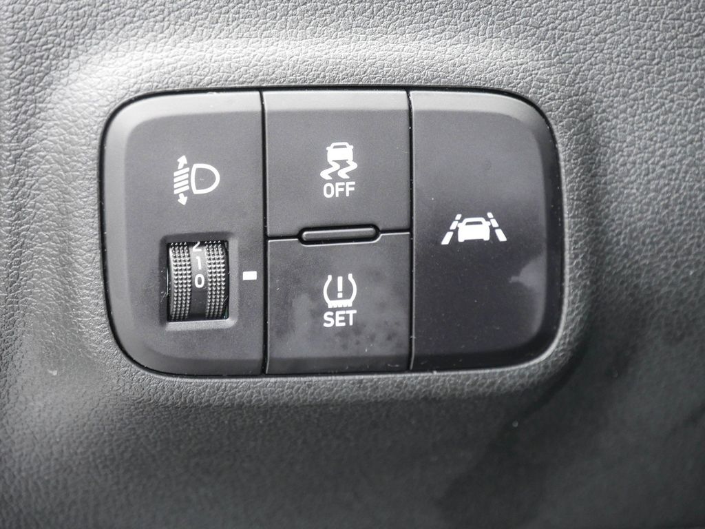 Hyundai i10 1.2 DCT Trend - Samsaru's Car Outlet