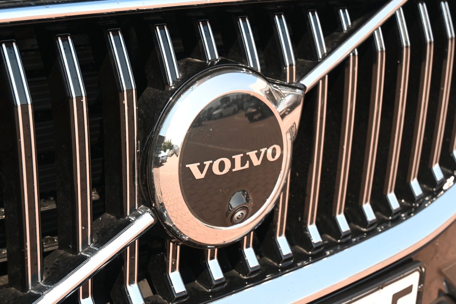 Volvo XC60 T6 AWD RC Plus Bright*PANO*360*Luft*H&K*ACC