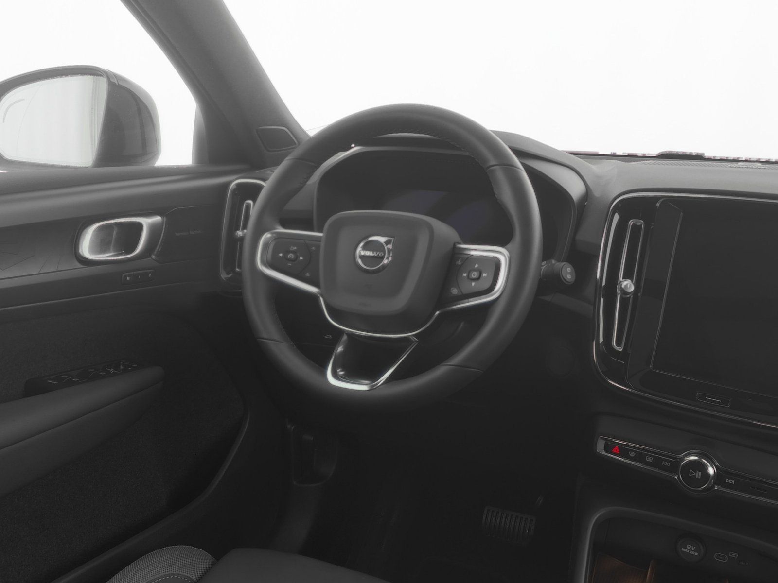 Volvo XC40 Recharge Ultimate - Samsaru's Car Outlet
