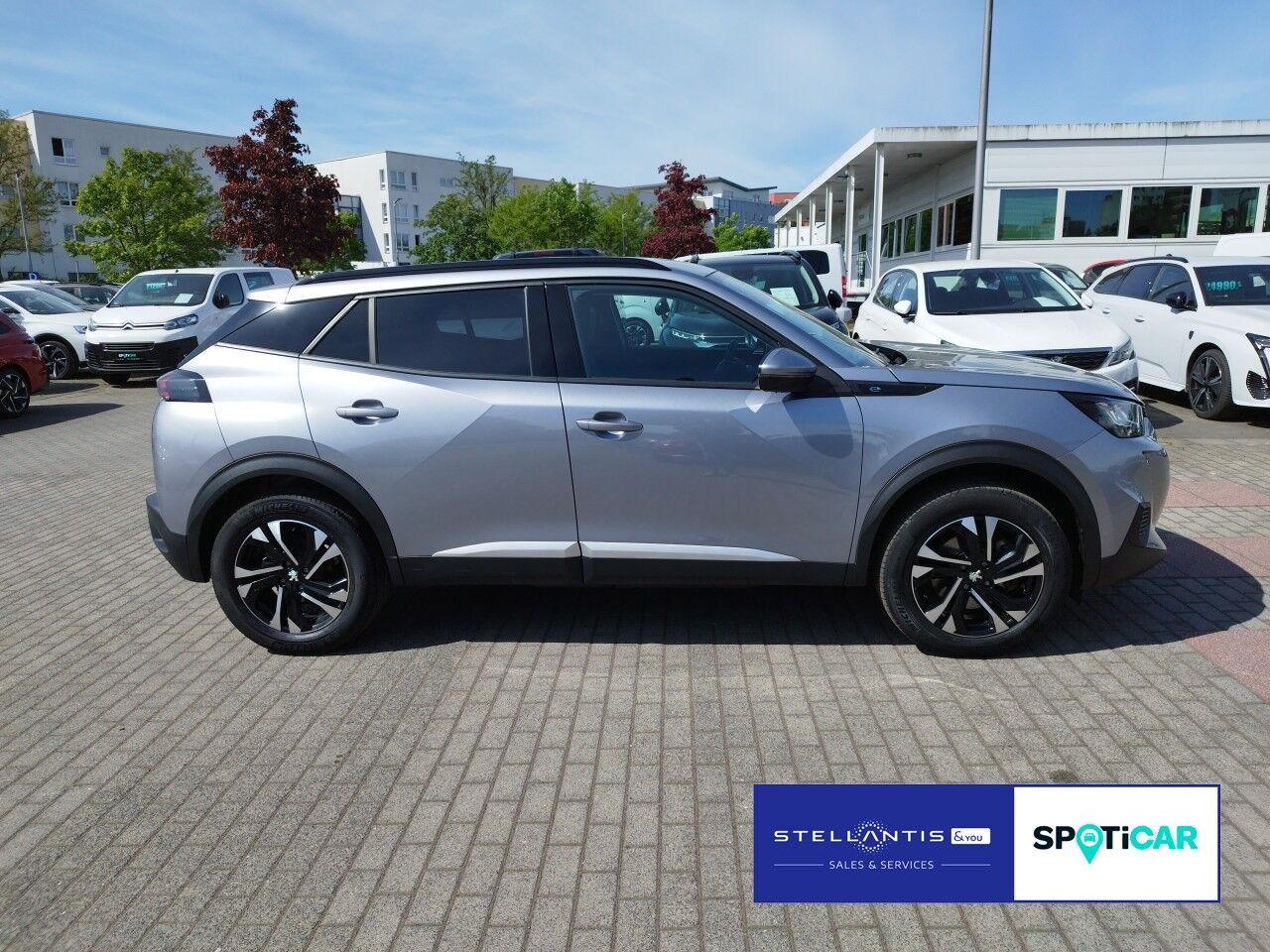 Peugeot 2008 Allure 136 Elektro - Samsaru's Car Outlet
