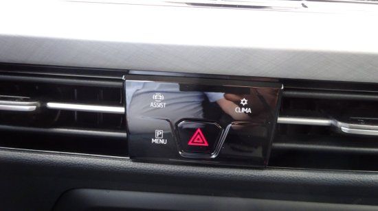 Volkswagen Golf VIII Variant 1.5 eTSI Life DSG - Samsaru's Car Outlet