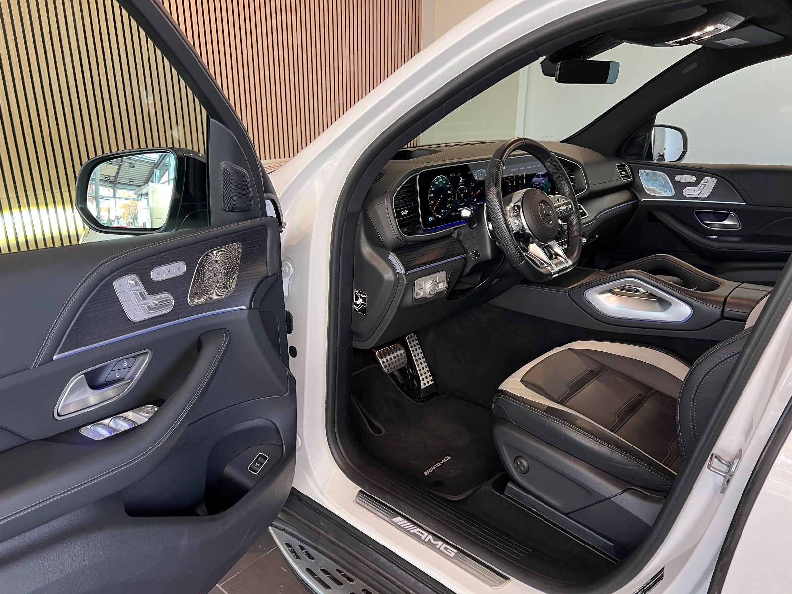 Mercedes-Benz GLE 63s AMG *PANO/MASSAGE/AHK/HUD/NIGHT/FULL/VAT