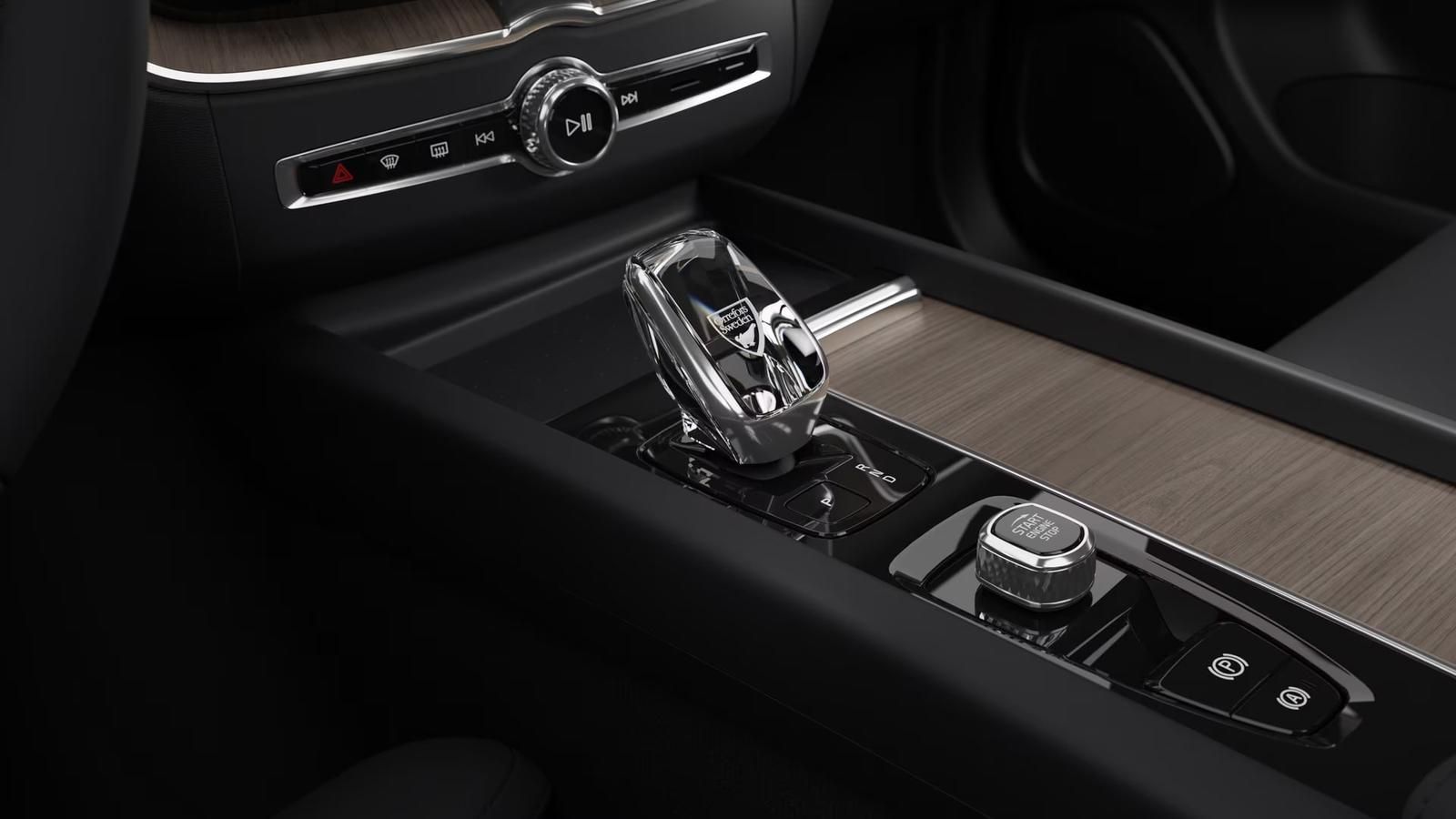 Volvo XC60 T8 AWD Ultra - Samsaru's Car Outlet
