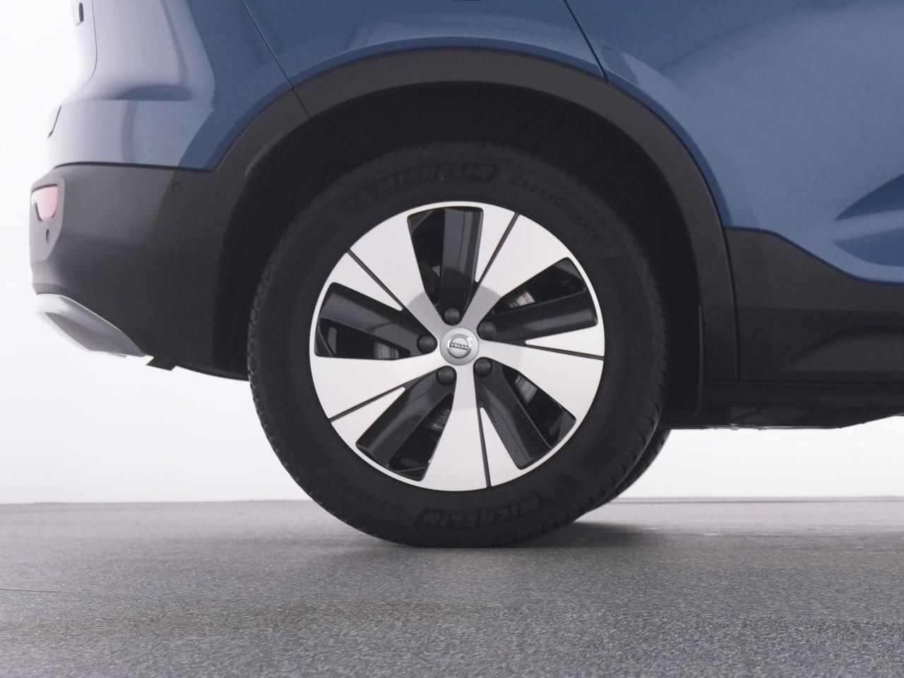 Volvo XC40 T4 Plus Bright Plug-In - Samsaru's Car Outlet