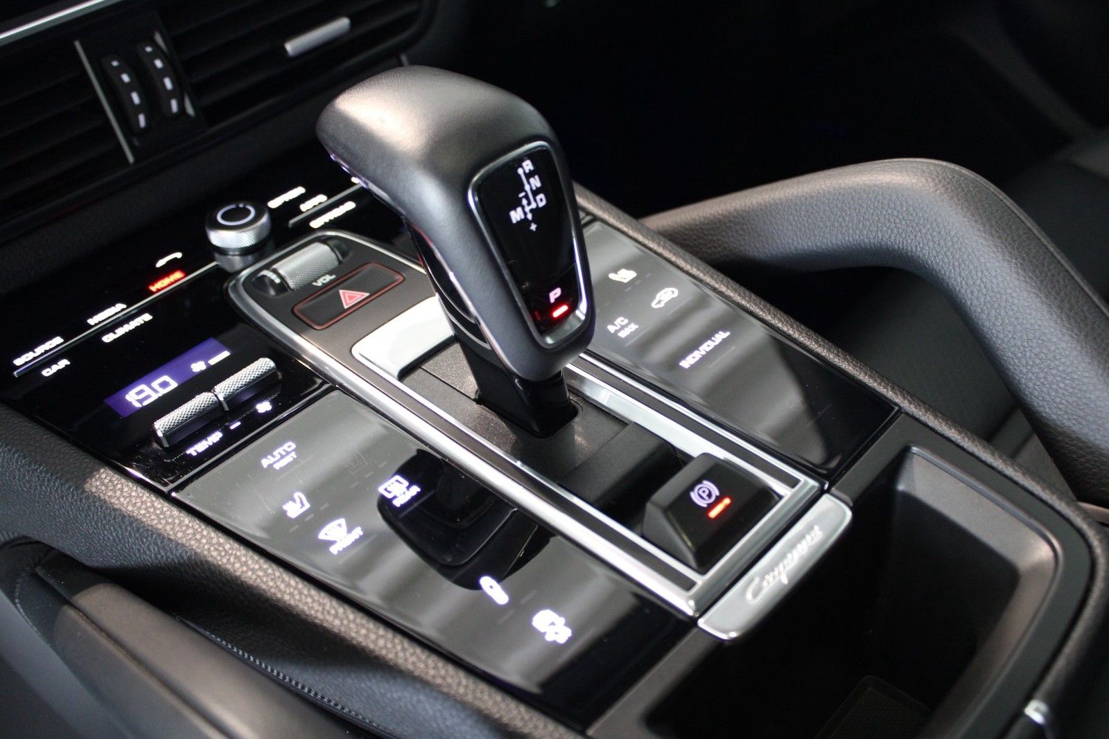 Porsche Cayenne E-Hybrid Platinum Edition