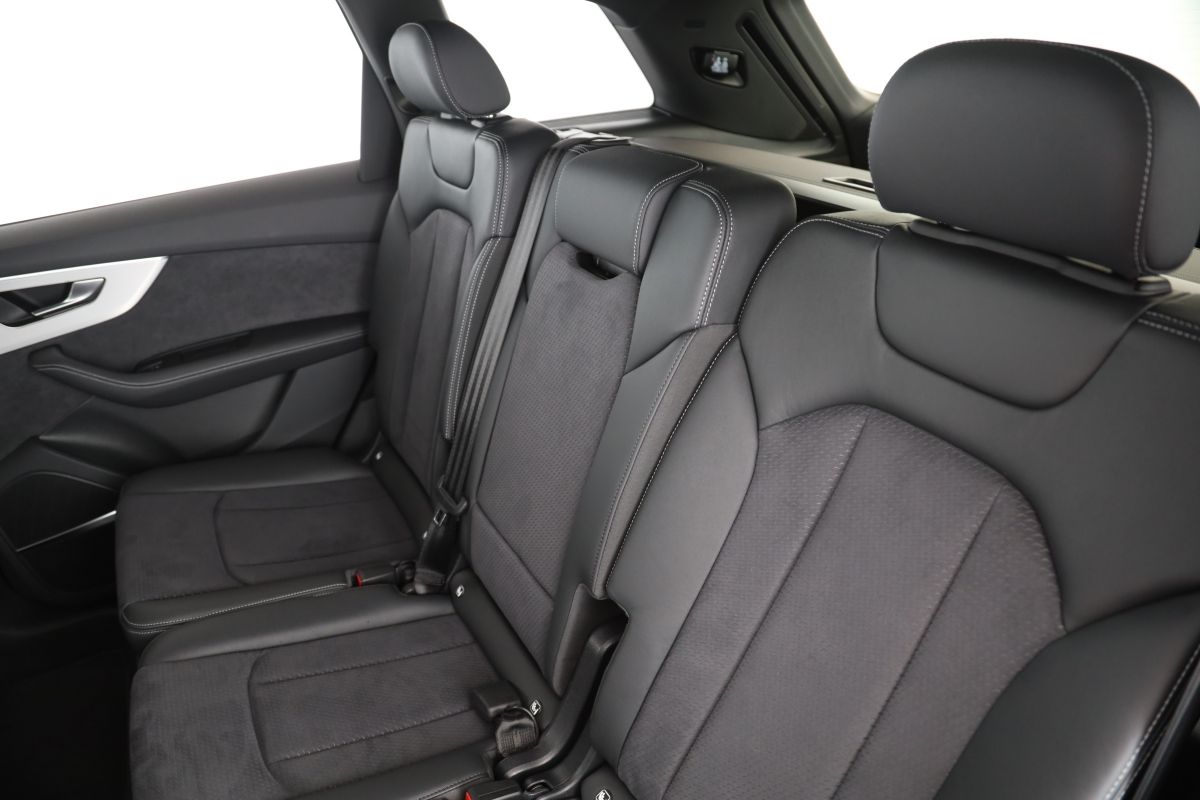 Audi Q7 50 TDI quattro tipt. S line Facelift AHK