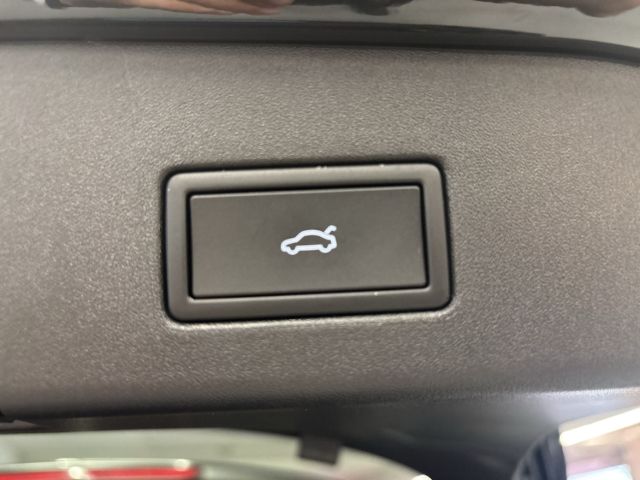 Volkswagen ID.4 GTX 79 kWh 4Motion HUD AHK Panorama Navi