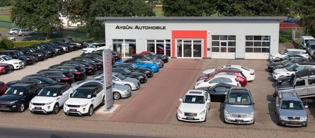 Range Rover Velar P400e AWD - Samsaru's Car Outlet