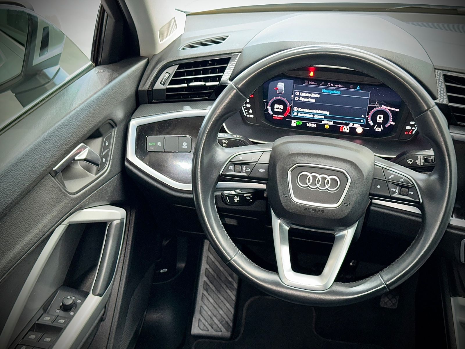 Audi Q3 Sportback 45 TFSI quattro - Samsaru's Car Outlet
