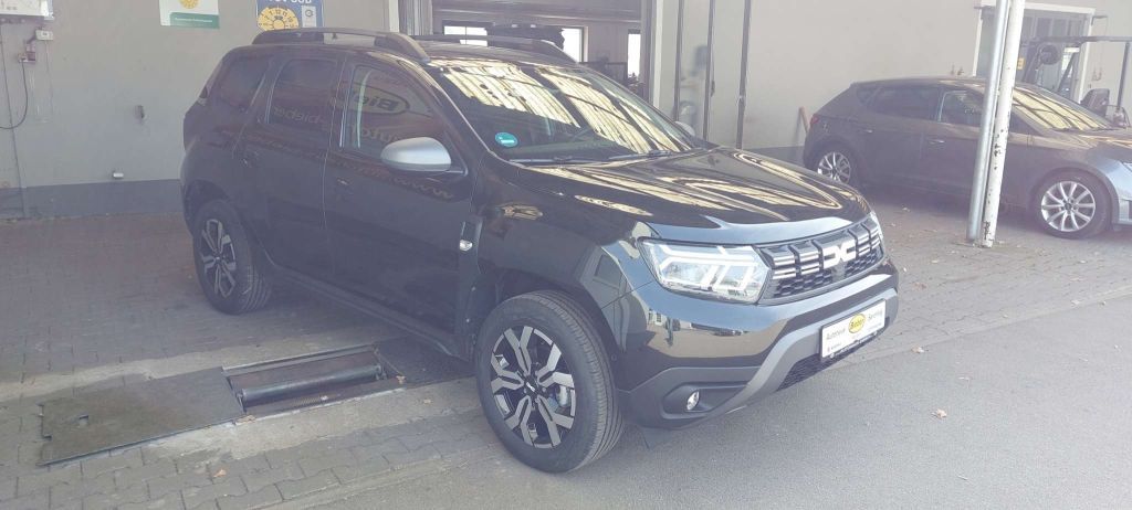 Dacia Duster TCe 150 Journey - Samsaru's Car Outlet