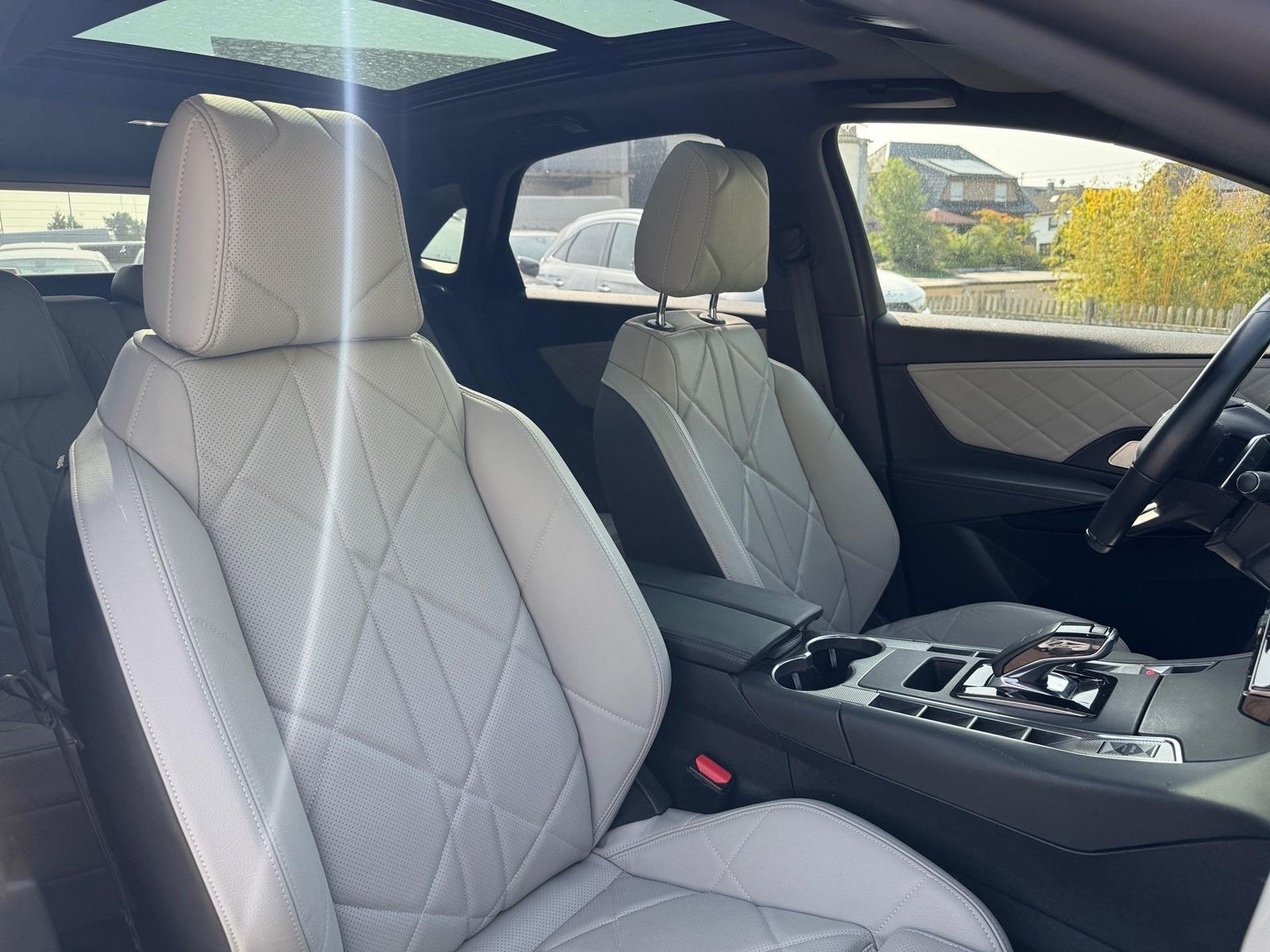 DS Automobiles DS7 CB GRANDCHIC 4X4 E-TENSE,LEASING MÖGLICH,NAV