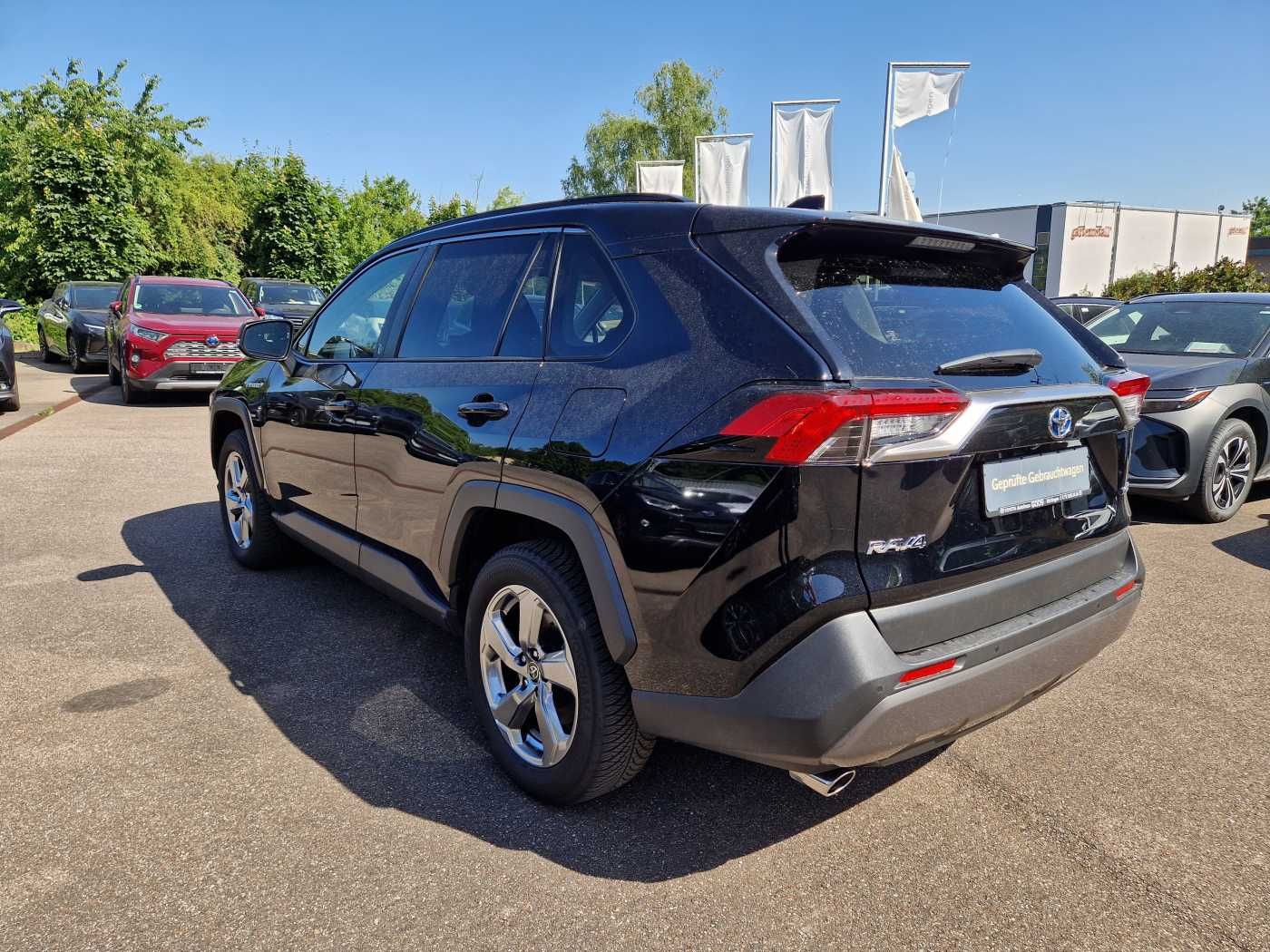 Toyota RAV4 Hybrid 4x2 - Samsaru's Car Outlet