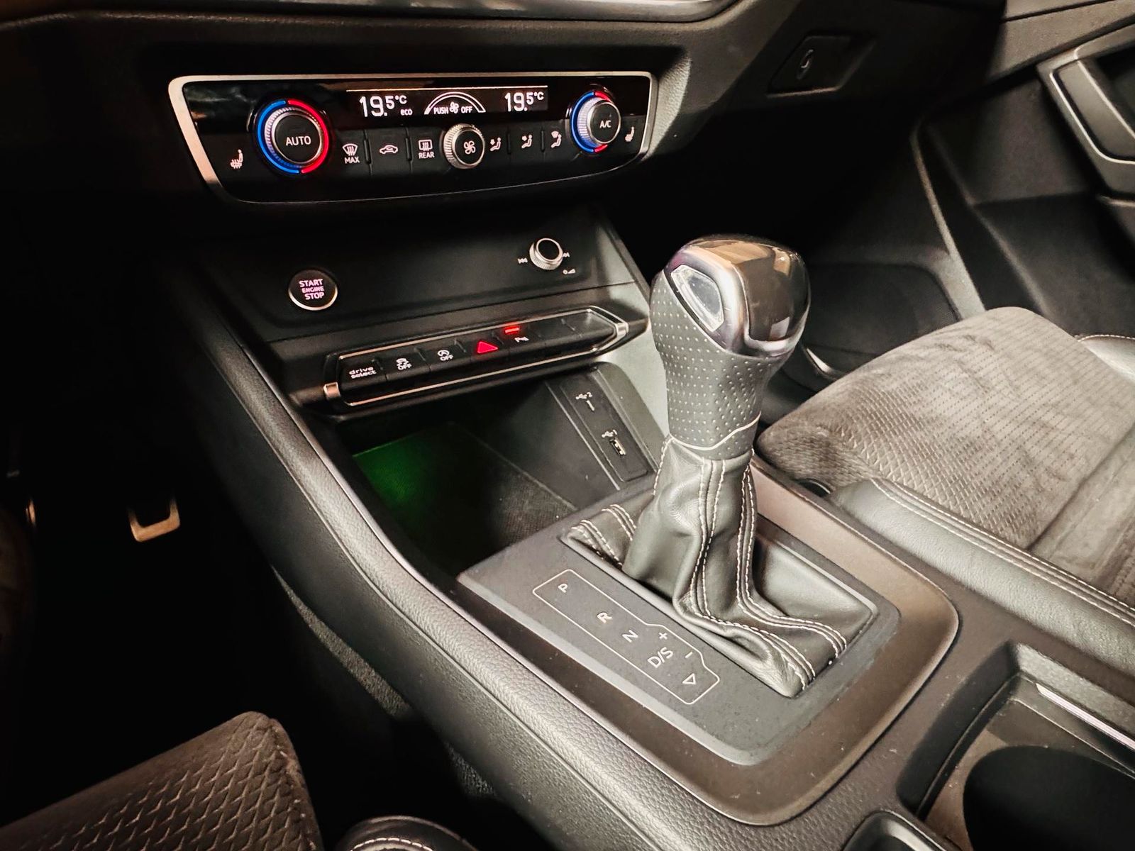 Audi Q3 45 TFSI S line - Samsaru's Car Outlet
