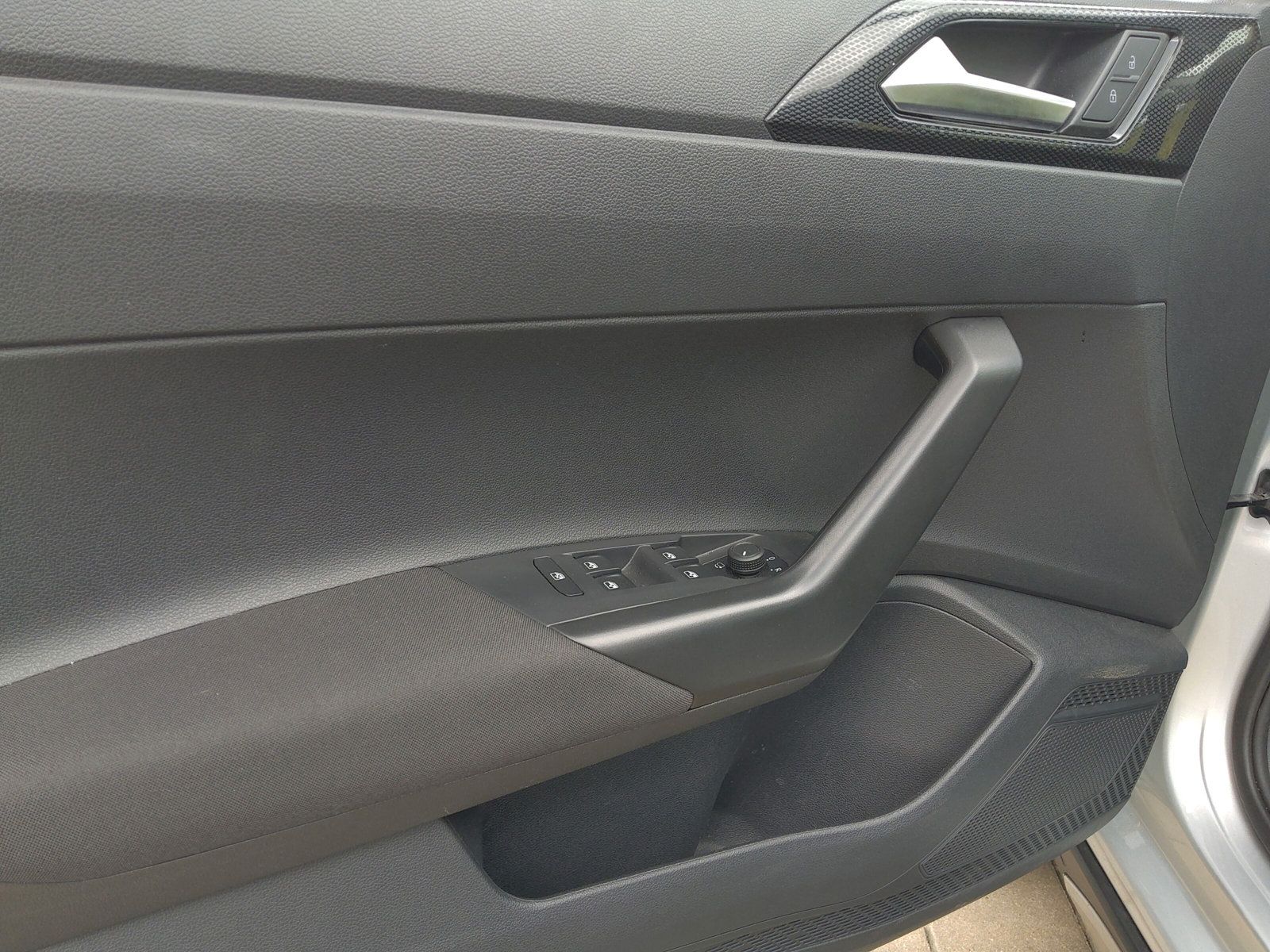 Volkswagen Taigo Life 1.0 TSI DSG - Samsaru's Car Outlet