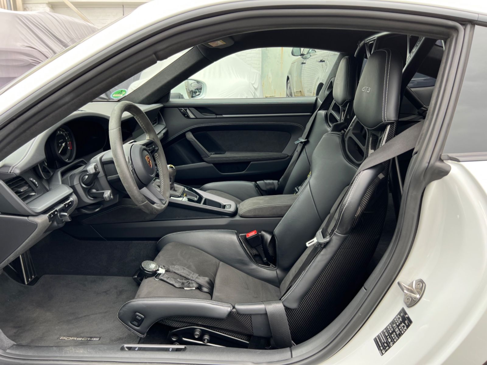 Porsche 911 GT3 - Samsaru's Car Outlet