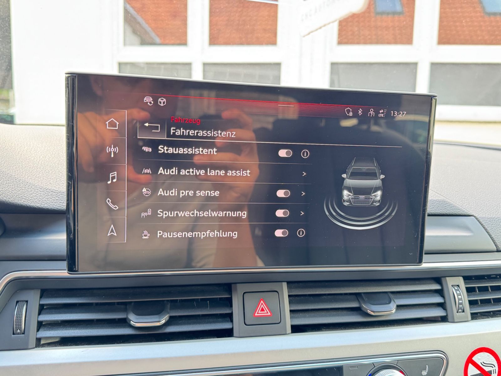 Audi A4 Avant 35 TFSI advanced - Samsaru's Car Outlet