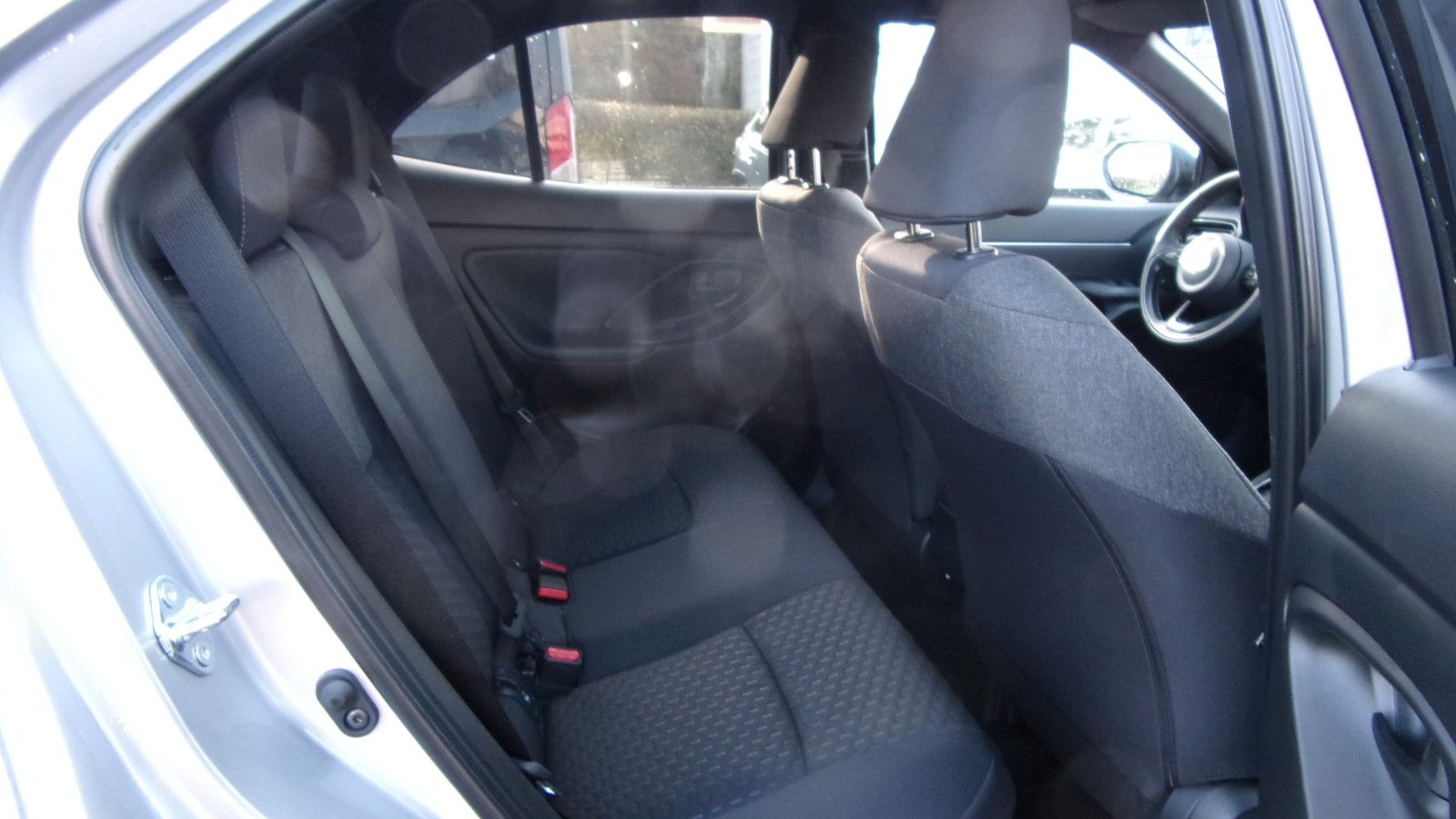 Toyota Yaris Cross 1,5-l-VVT-iE Teamplayer Safety P. V