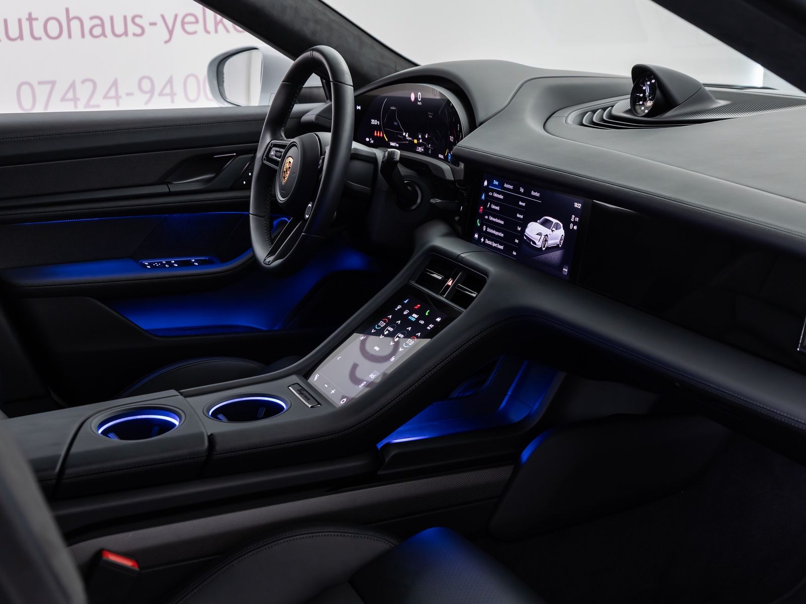 Porsche Taycan GTS Sport Turismo SPORTDESIGN CARBON*PANO