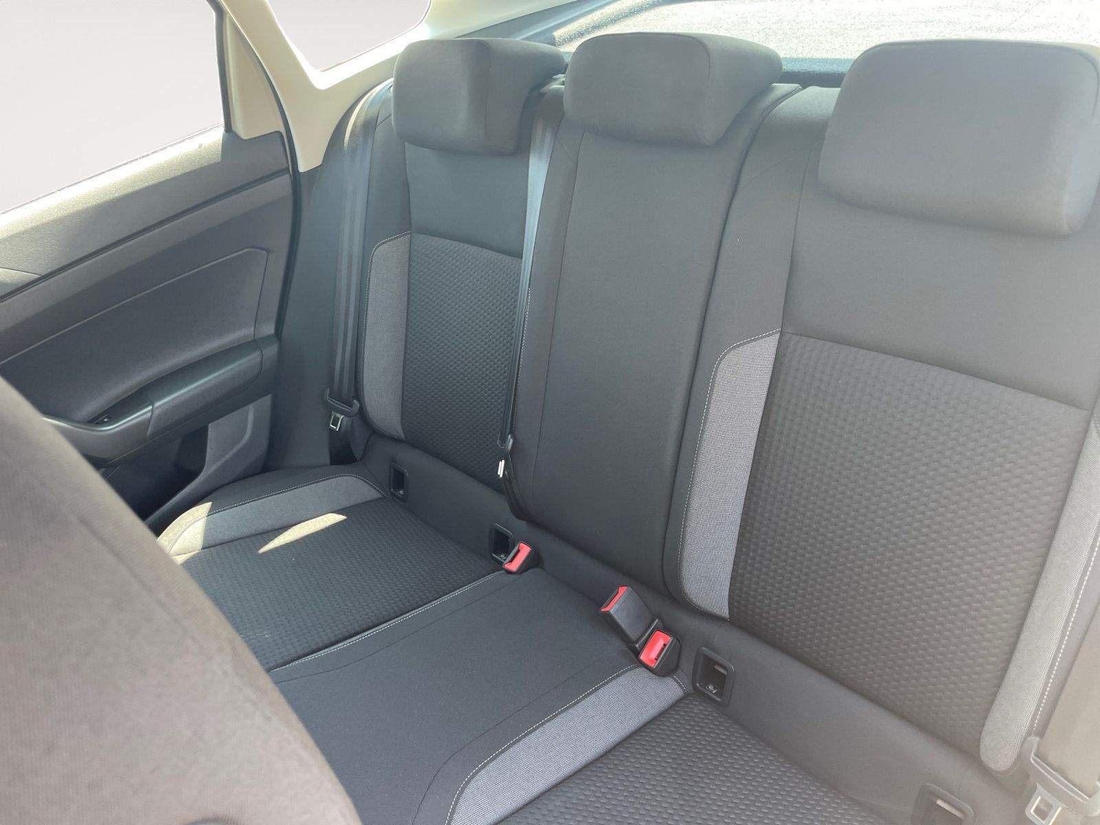 Volkswagen Taigo 1.0 TSI - Samsaru's Car Outlet