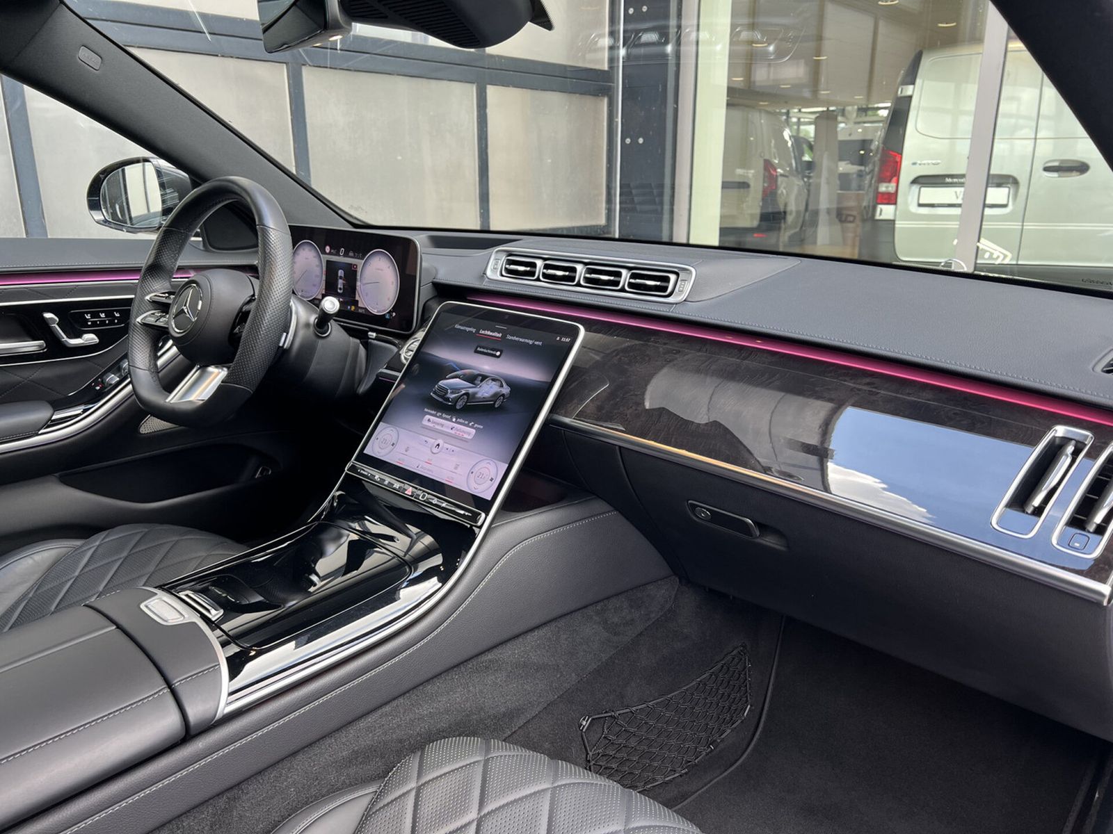 Mercedes-Benz S 400d Lang 4-Matic AMG Line - Samsaru's Car Outlet