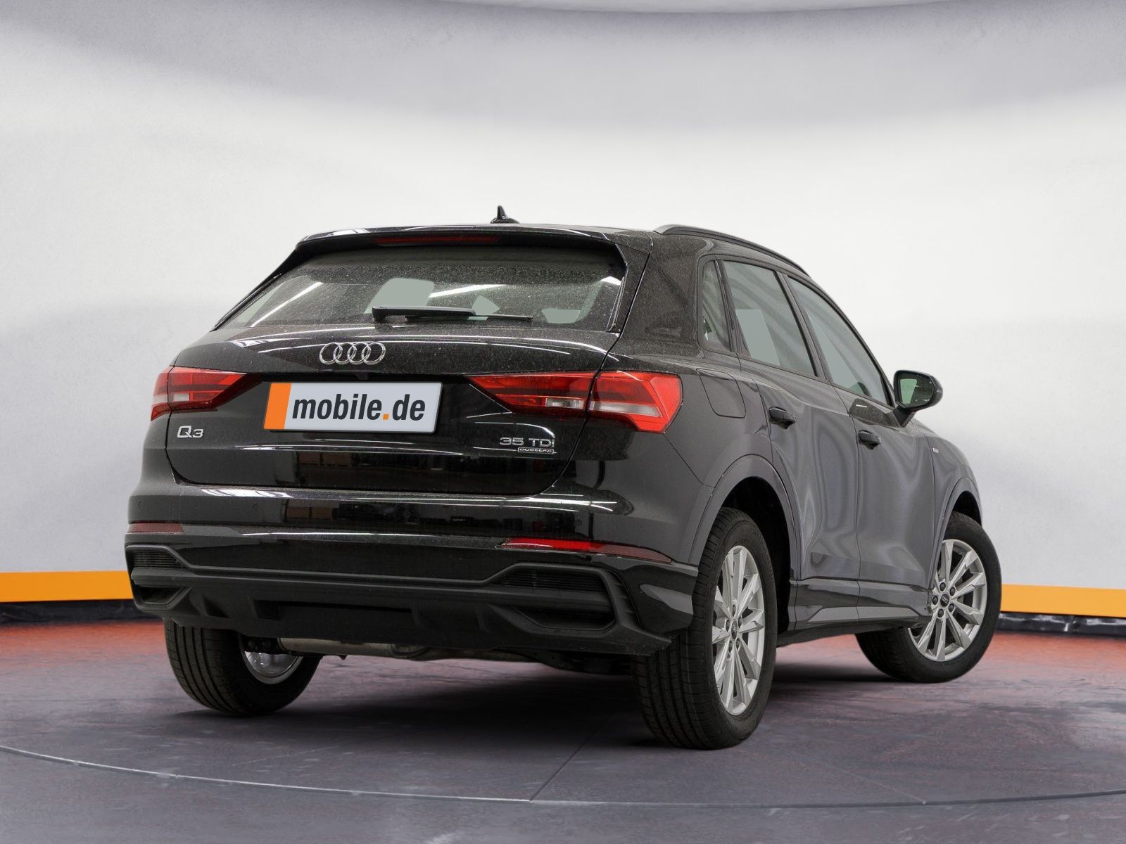 Audi Q3 35 TDI Q S LINE - Samsaru's Car Outlet
