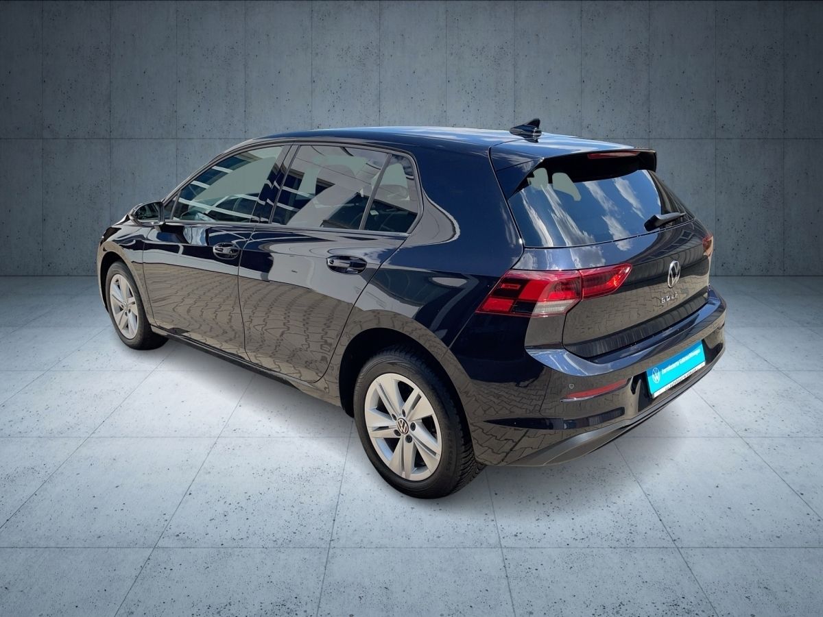 Volkswagen Golf Life 2.0 TDI DSG - Samsaru's Car Outlet