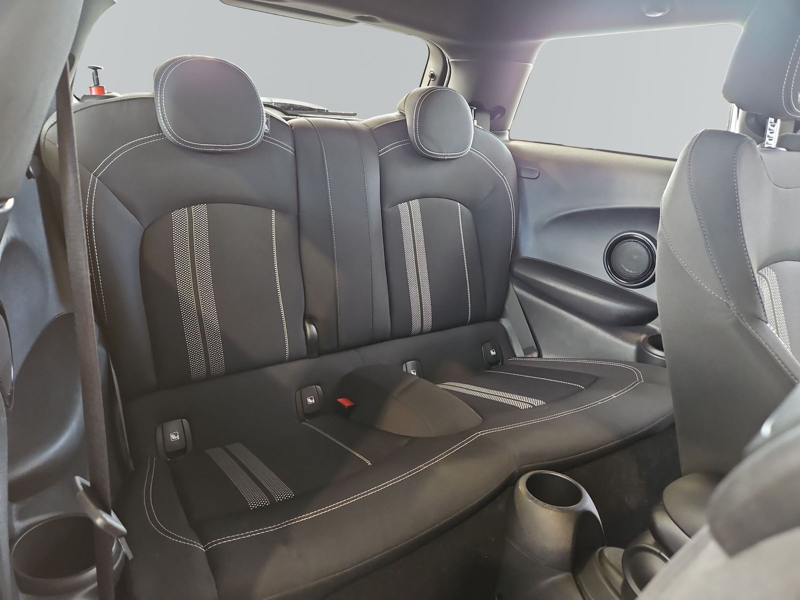 MINI Cooper SE Hatch - Samsaru's Car Outlet