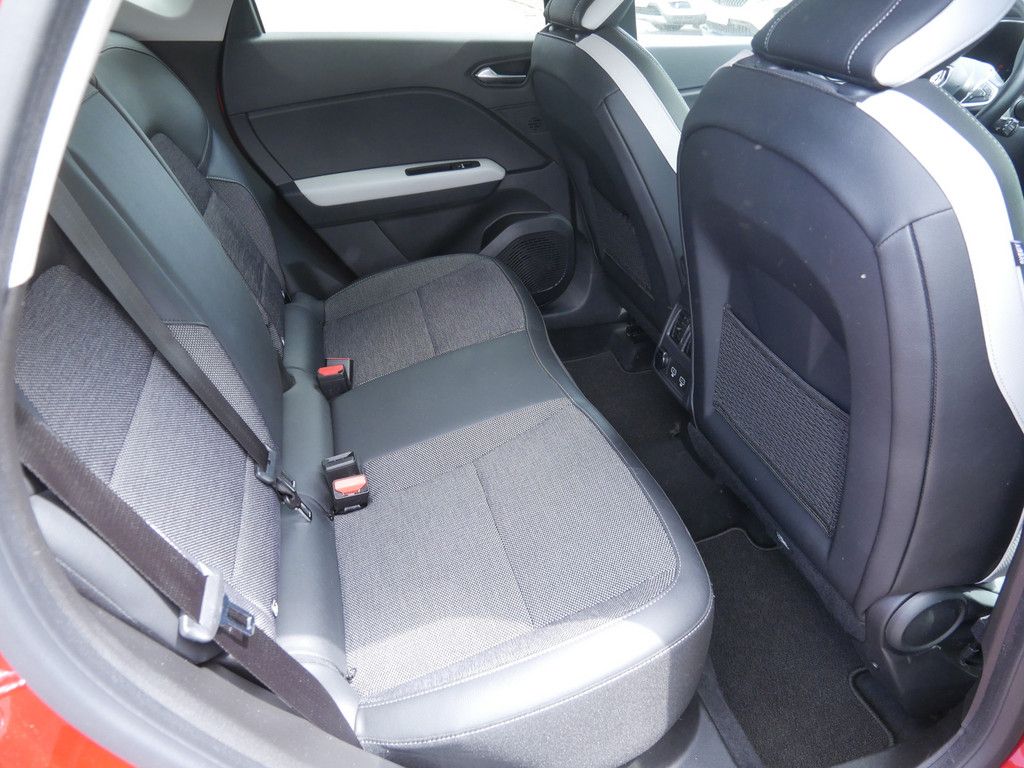 Renault Captur Edition One E-Tech Plug-In - Samsaru's Car Outlet