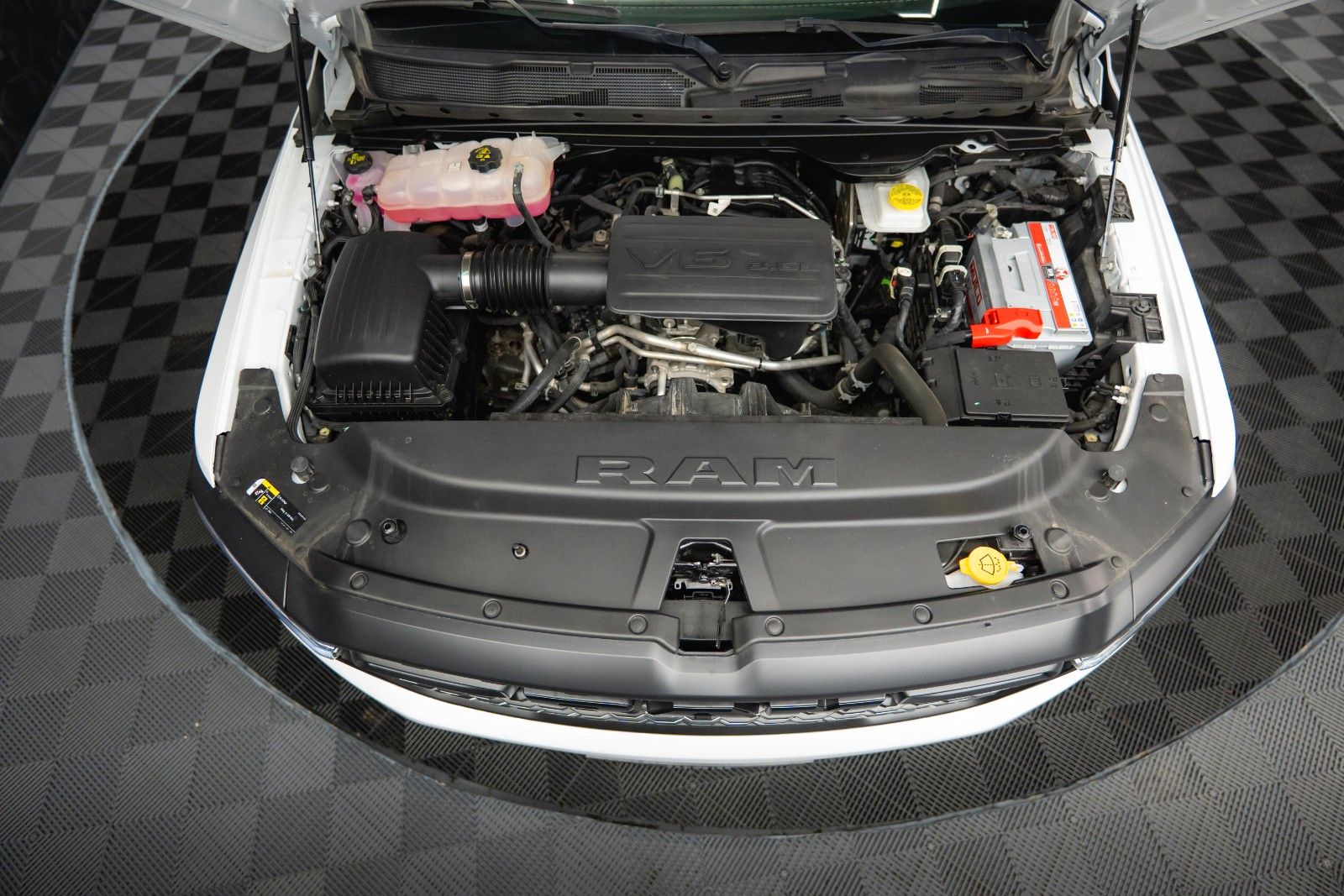 Dodge RAM 3.6 V6 MY 25 Offroad Night-Paket ACC LED 19%