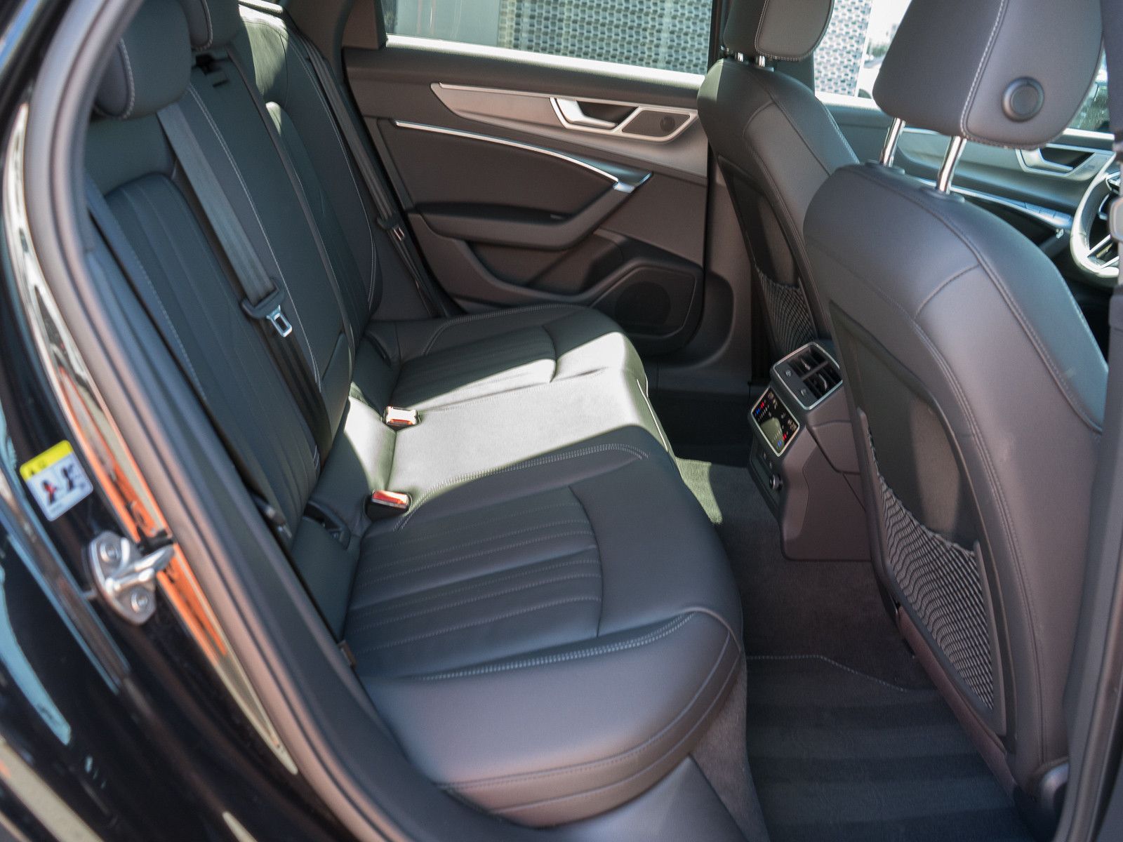 Audi A6 Avant 40TDI advanced Black - Samsaru's Car Outlet