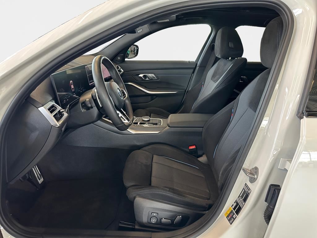 BMW 330e xDrive Touring M Sport+AHK+Pano+DrivAssist