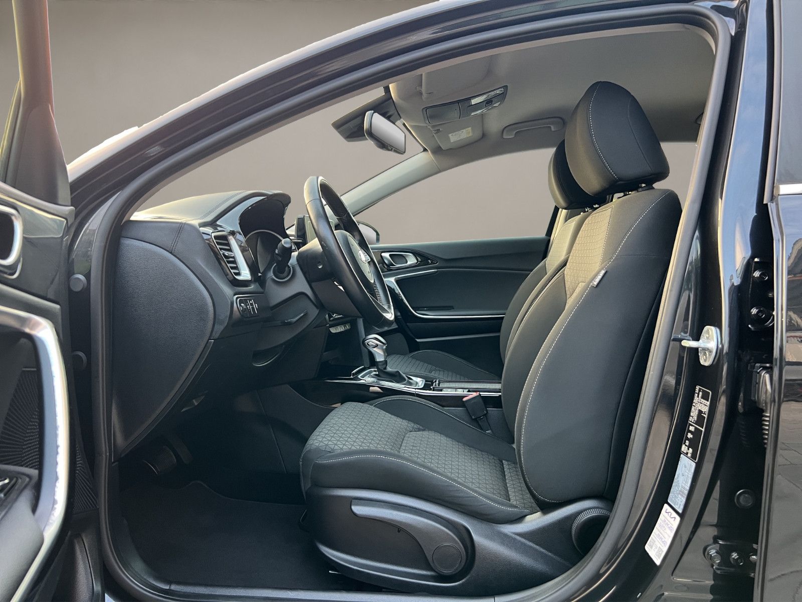 Kia Ceed 1.4 DCT - Samsaru's Car Outlet