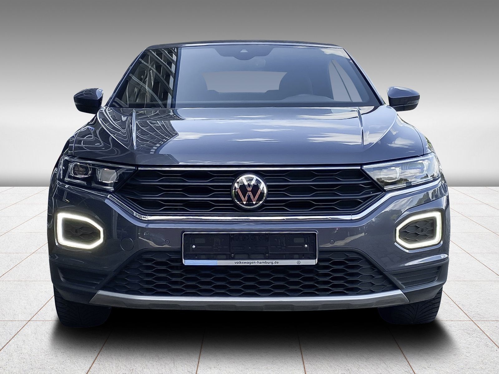 Volkswagen T-Roc 1.5 TSI Active DSG - Samsaru's Car Outlet